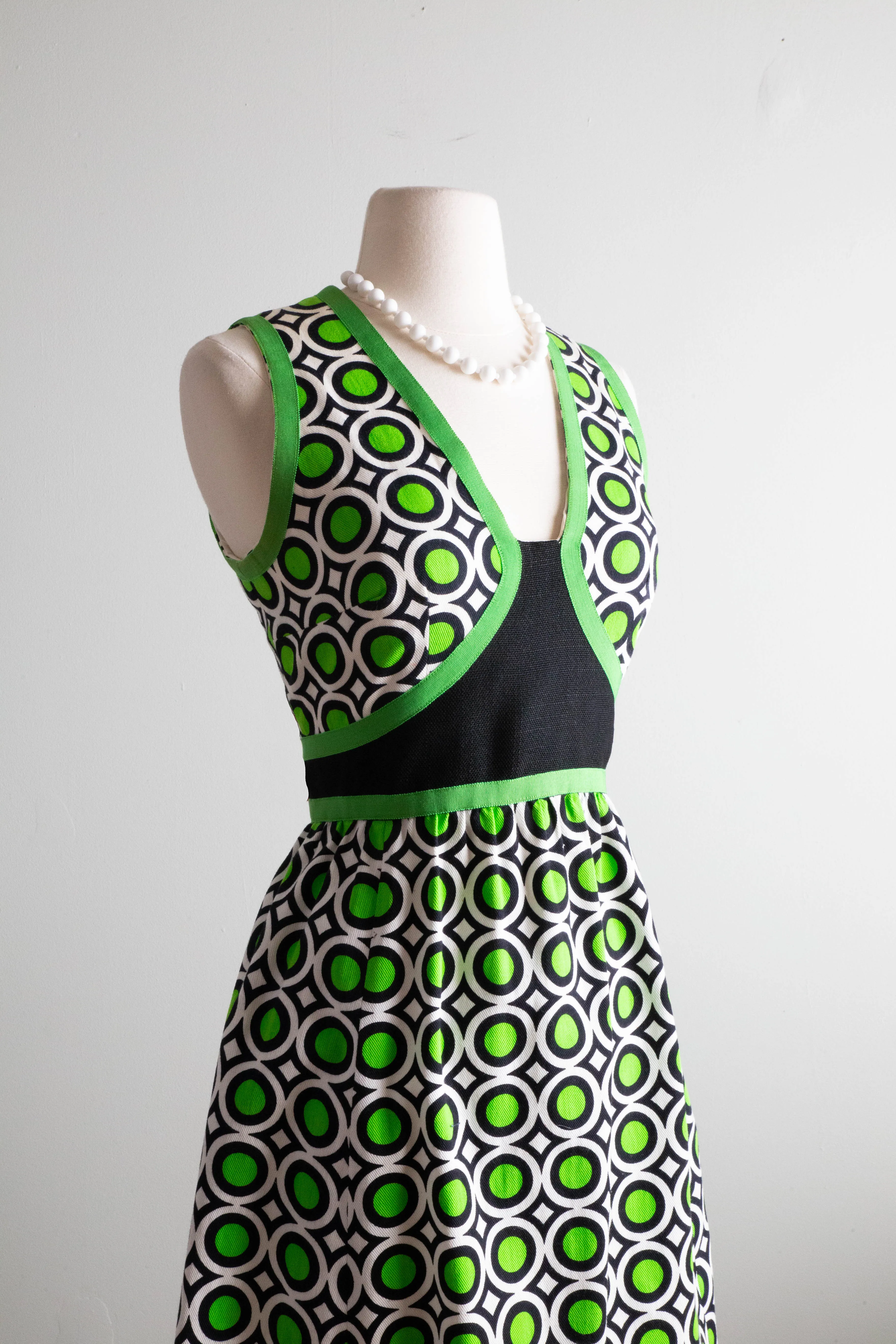 Darling 1960's OP-Art Dress By Shannon Rodgers For Jerry Silverman / Medium