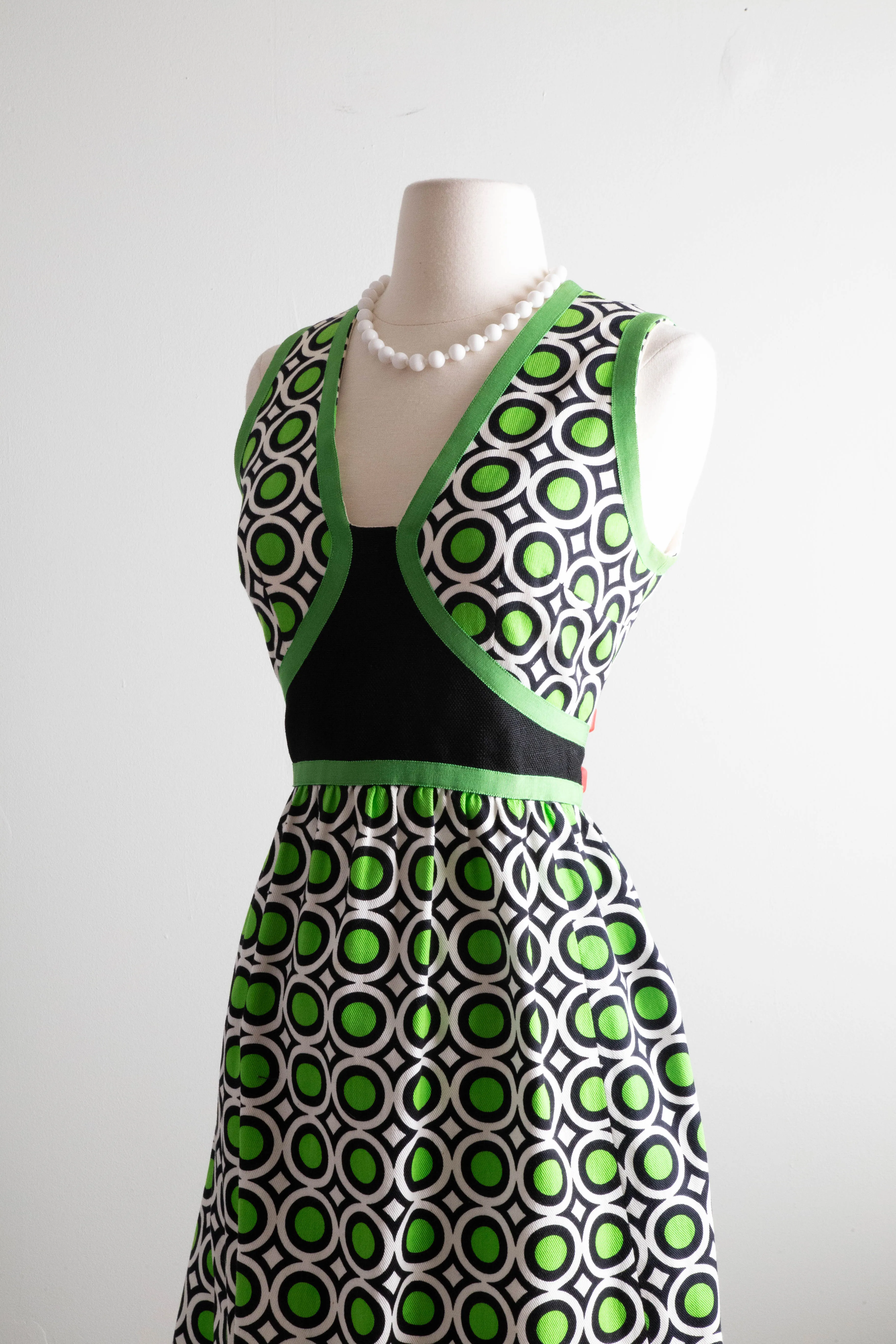 Darling 1960's OP-Art Dress By Shannon Rodgers For Jerry Silverman / Medium