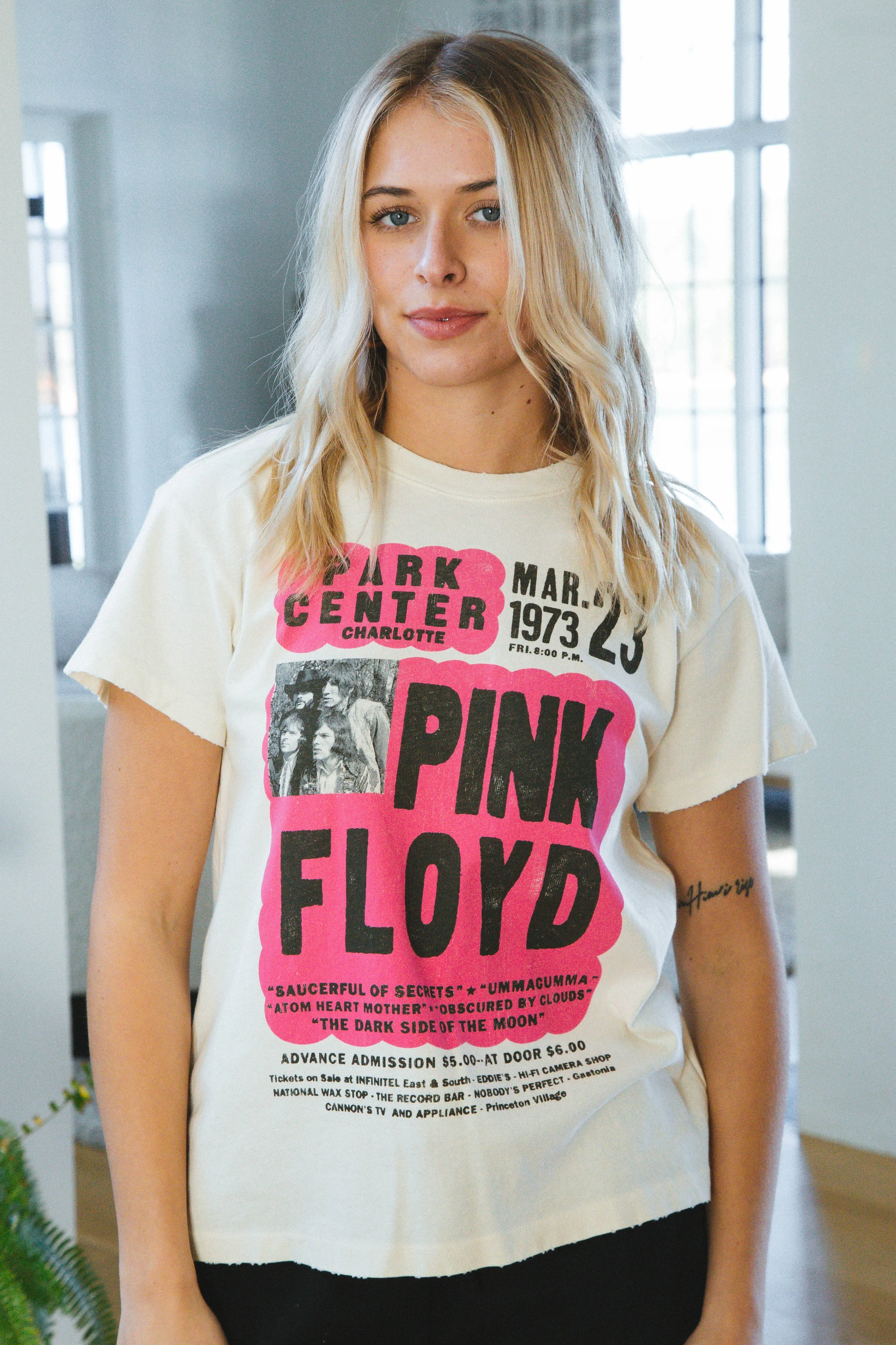 Pink Floyd 1973 Flyer Tour Tee, Stone Vintage | Daydreamer