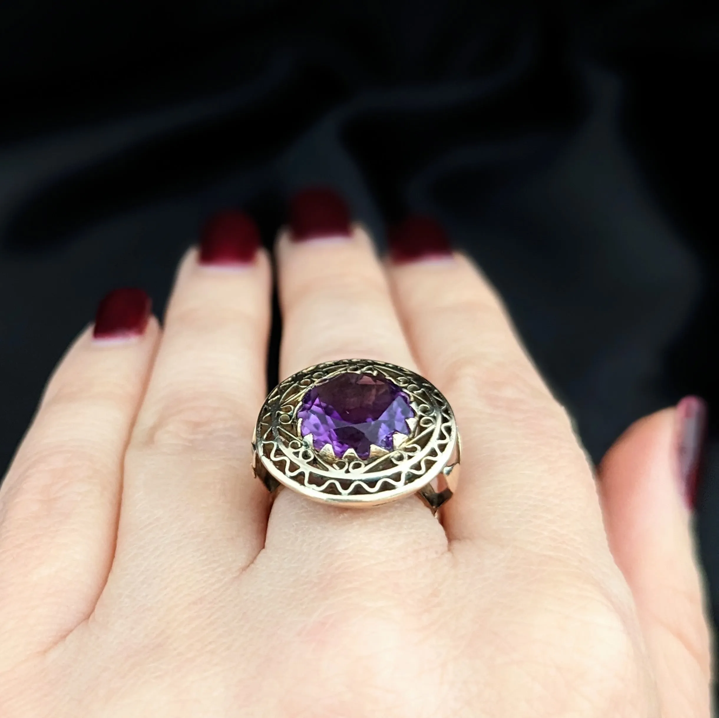 The Marfa - Vintage Amethyst 14k Yellow Gold Cocktail Ring