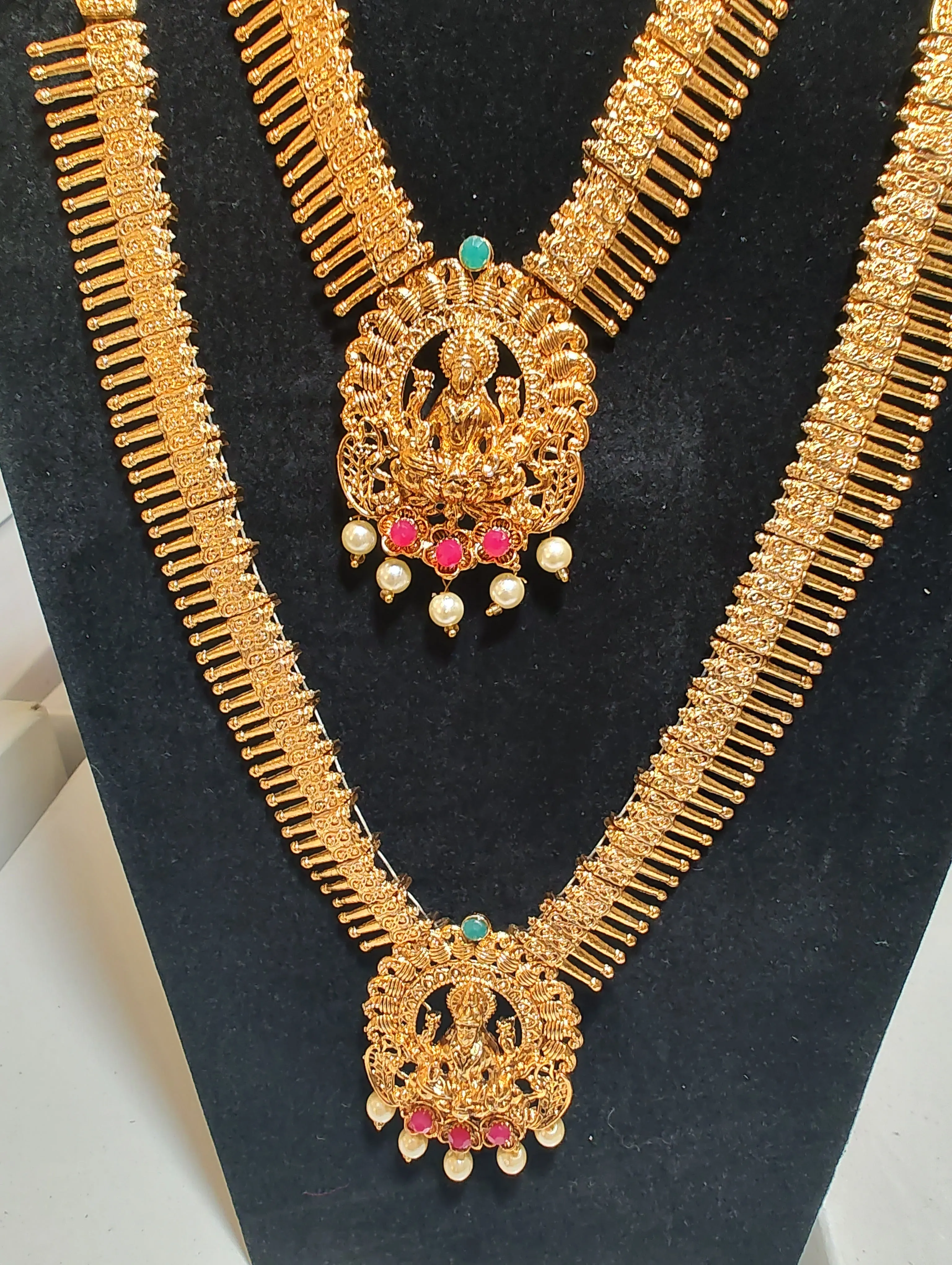 Traditional Solid Gold Plated Multi Color Necklace With Earrings Set